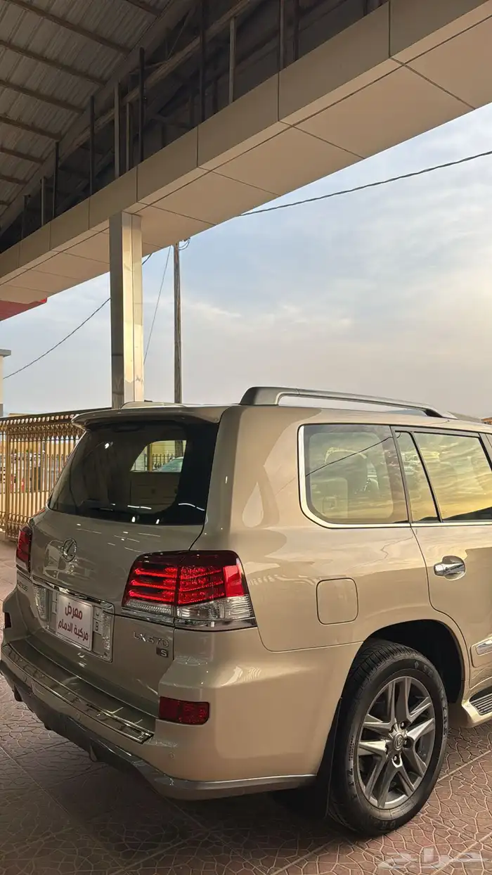 لكزس LX570 سعودي 2014 17