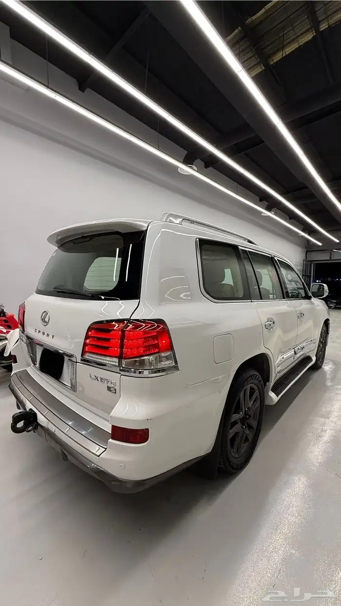 لكزس LX570 فل سعودي 2014 5