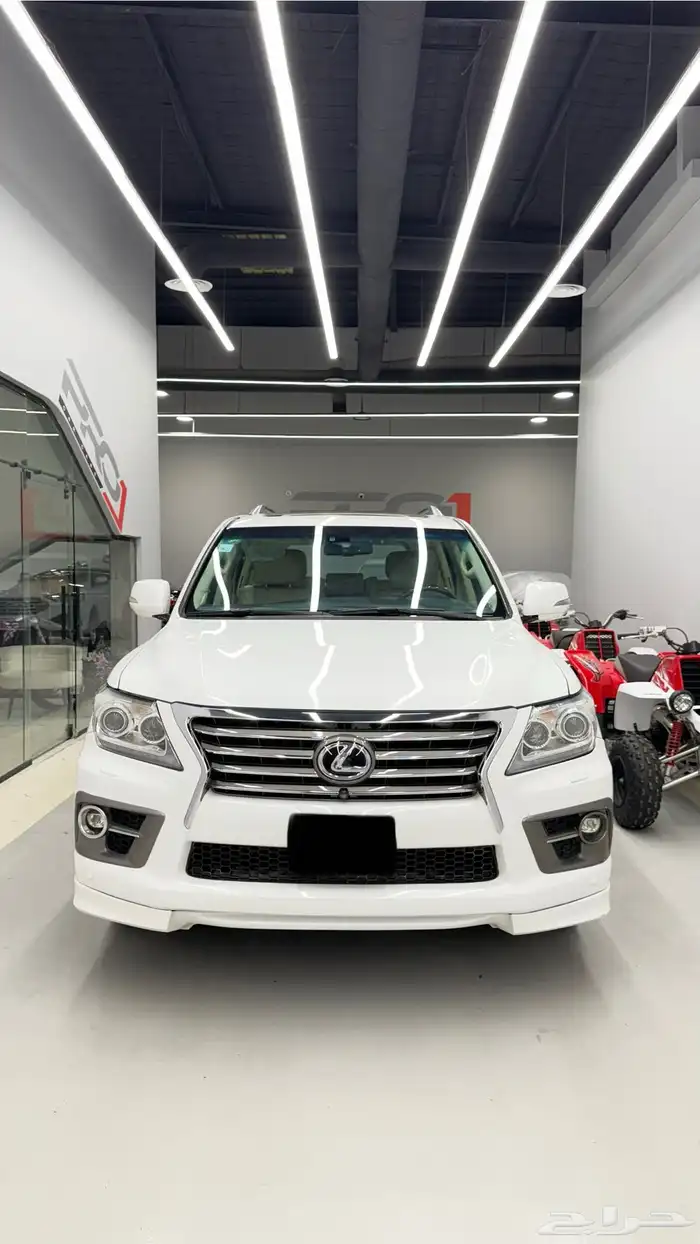 لكزس LX570 فل سعودي 2014 22