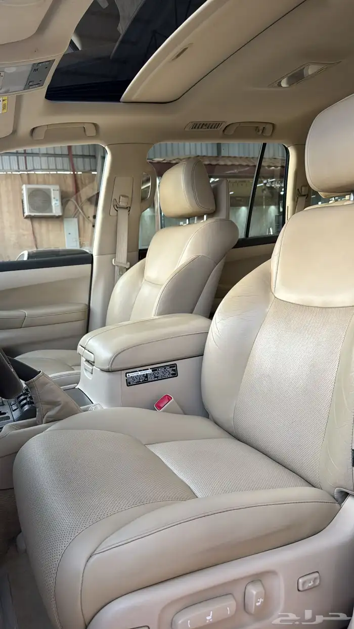 لكزس LX570 سعودي 2014 25