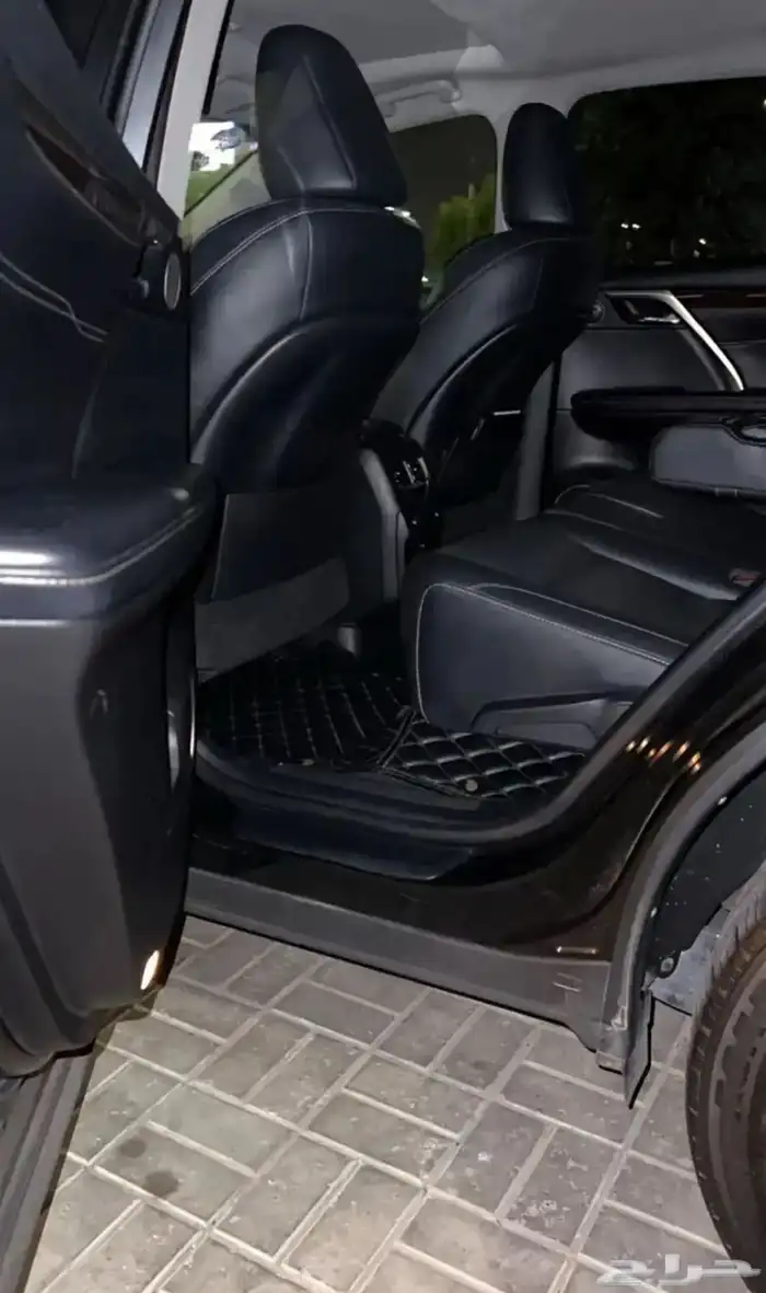 للبيع لكزس - lexus Rx 350 2019 بحالة ممتازة نظيفة 3
