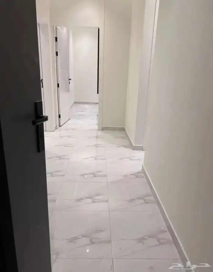 شقة للإيجار حي عكاظ 1