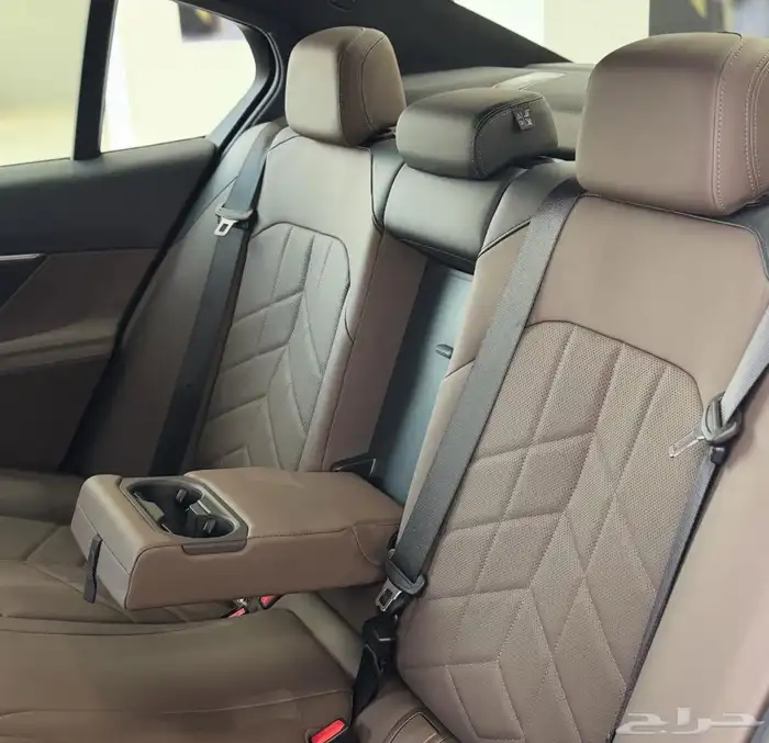 بي ام دبليو 520i 2024 مستخدم 5