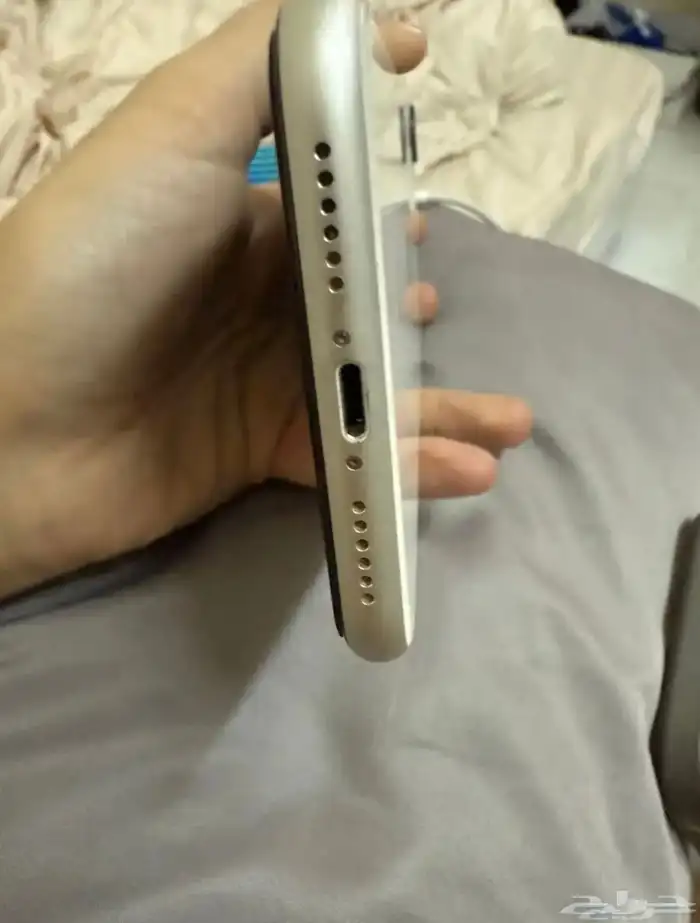 جوال ايفون 4