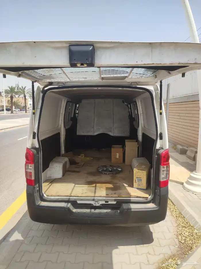 اورفان نيسان فان بضاعه خالي من المشاكل 3