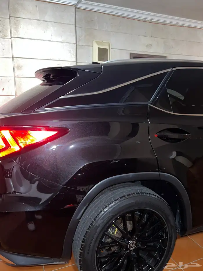 للبيع لكزس - lexus Rx 350 2019 بحالة ممتازة 4