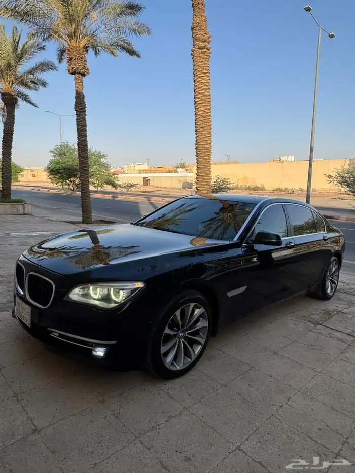 بي ام 730 Li نظيفة 2015 0