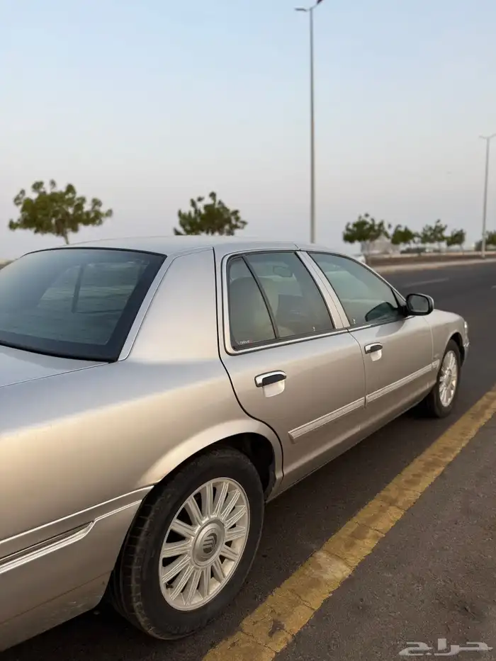 فورد ماركيز 2011 6