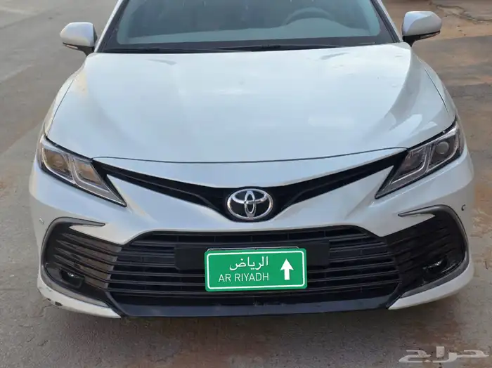 كامري 2023 GLE نظيفه 2