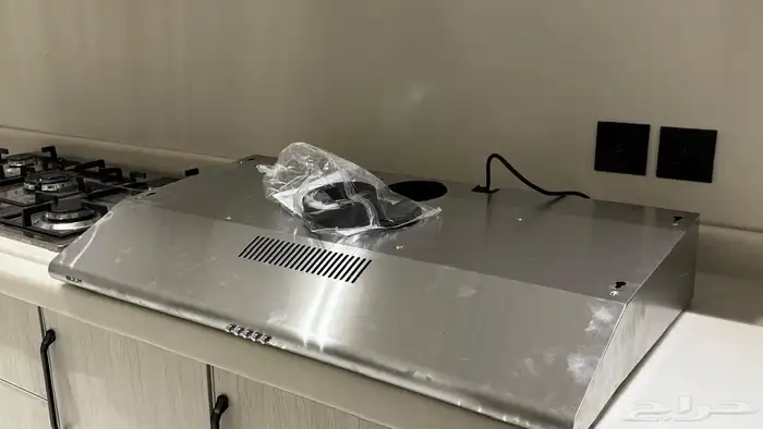 للبيع مروحه شفاط فرن كهربائي ماركه Bulm جديد لم يستخدم 8