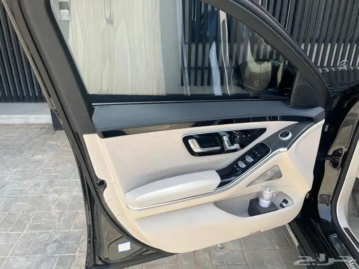 مرسيدس S580 8