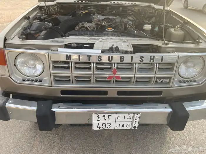 للبيع مستوبيشي باجيرو 10