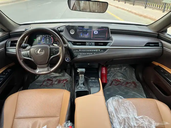 لكزس - ES 300 h - 2019 - هايبرد 10