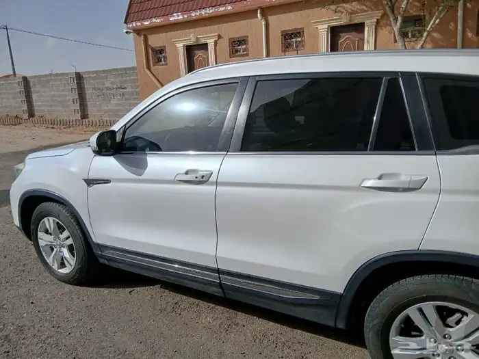 سيارة شانجان CS75 4
