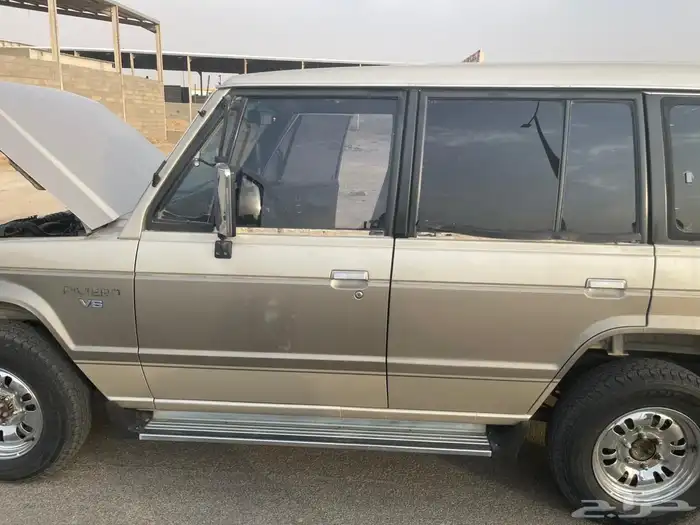 للبيع مستوبيشي باجيرو 0