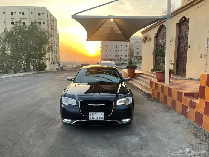 كرايزلر 10