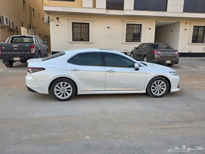 كامري 2023 GLE نظيفه 0