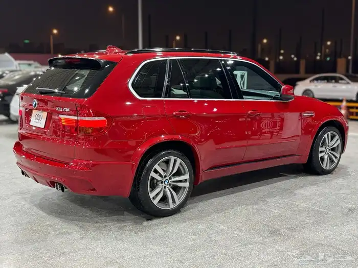 بي إم دبليو X5 M موديل 2010 2