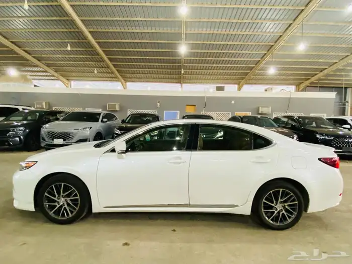 لكزس ES350 بحالة ممتازه (( CC )) 2015 3