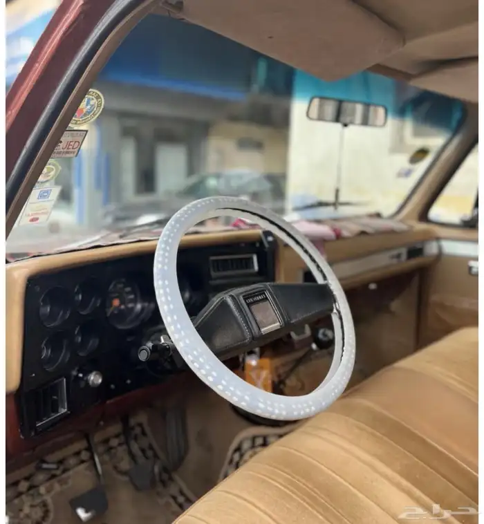 شفر سلفرادو كلاسيك 1983 للإيجار 1