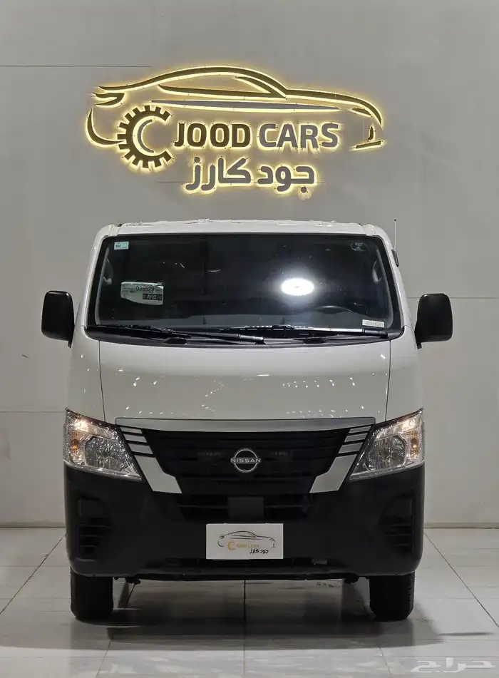 نيسان اورفان ديزل موديل 2023 بحالة الوكالة 4
