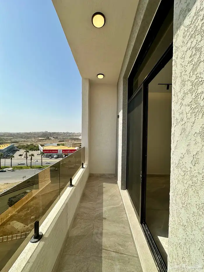 للبيع شقق سكنيه مطله ع طريق ابها الخميس قرب مطار ابها 12
