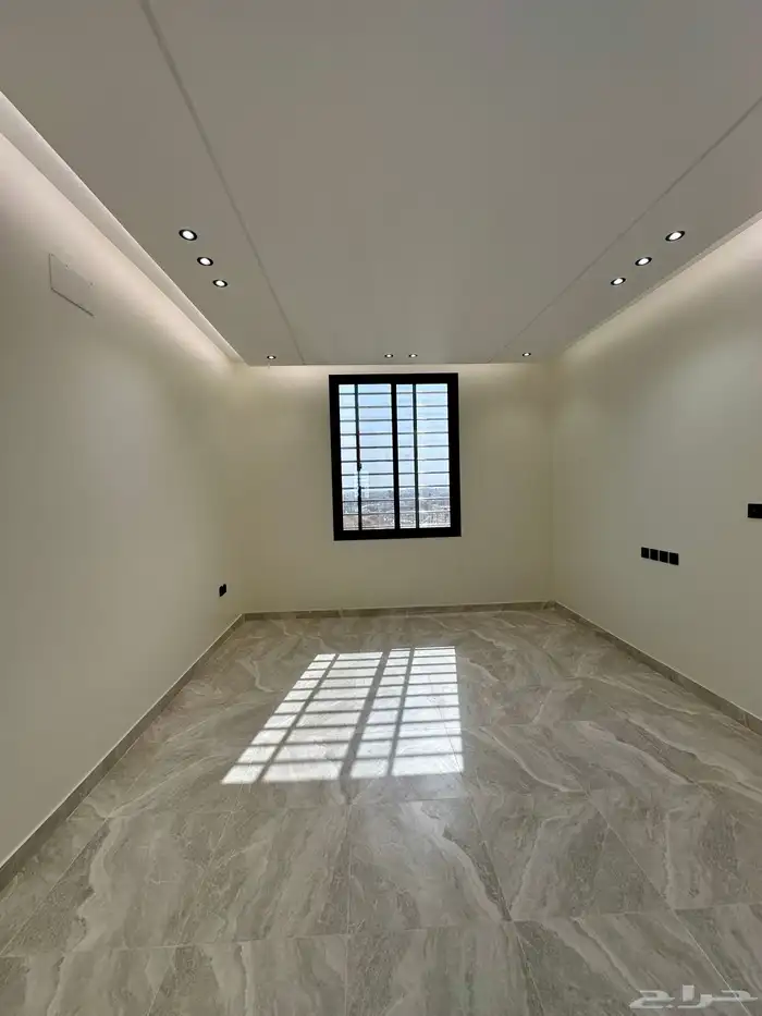 للبيع شقق سكنيه مطله ع طريق ابها الخميس قرب مطار ابها 13