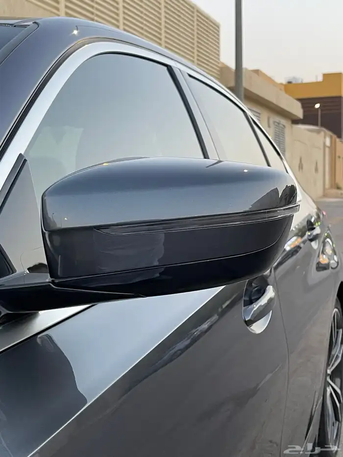 بي ام دبليو 2020 300l MG 12