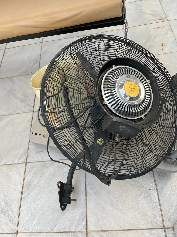 مروحه جداريه رذاذ كبيره نظيفه 1