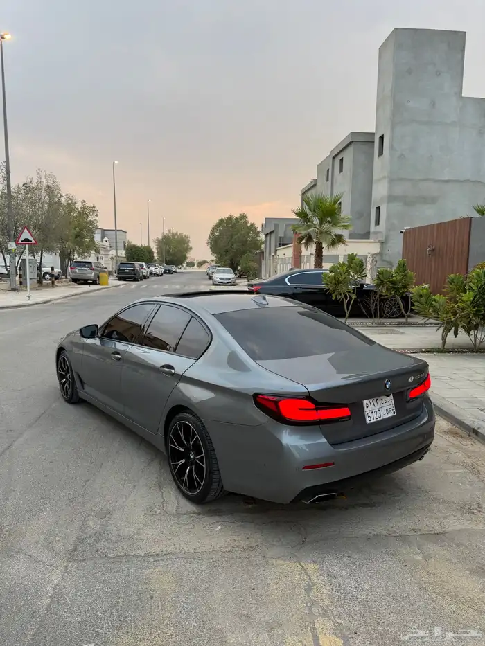 بي ام دبليو i520 2023 ناغي 5