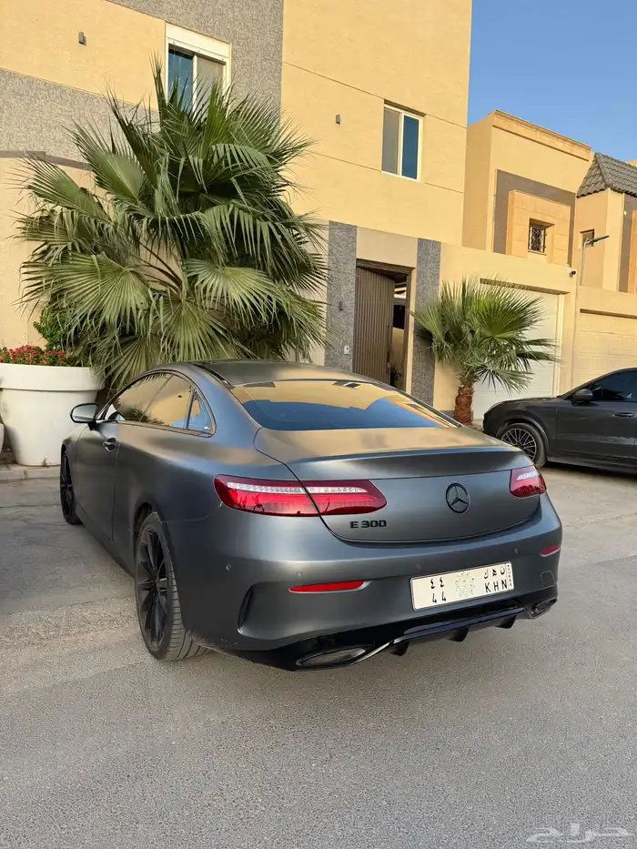 مرسيدس e300 كوبيه 2018 1