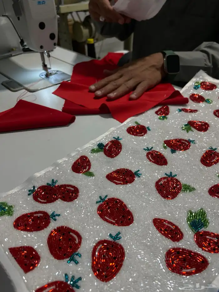 خدمة تطريز خرز على الشنط   ذوق وفن وإتقان 1