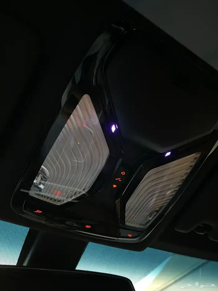بي ام دبليو 2020 300l MG 33