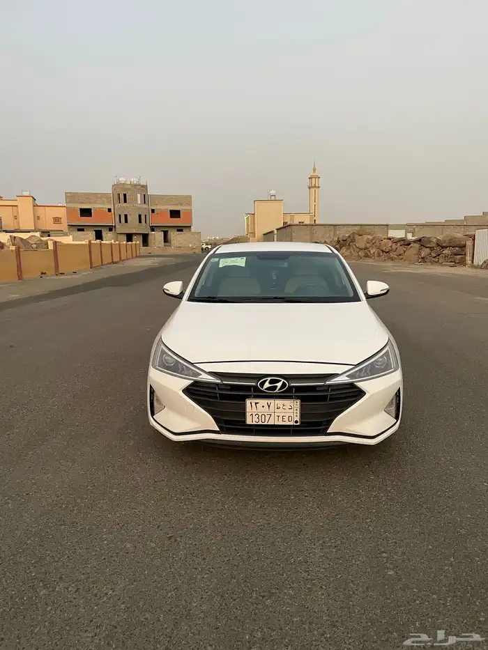 للبيع النترا 2020 استاندر مكينه 2000 1