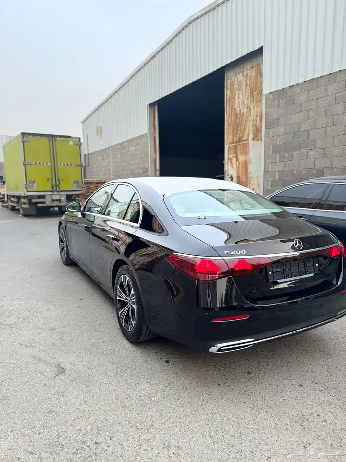 مرسيدس E200 2025 أصفار فل كامل تم البيع 3