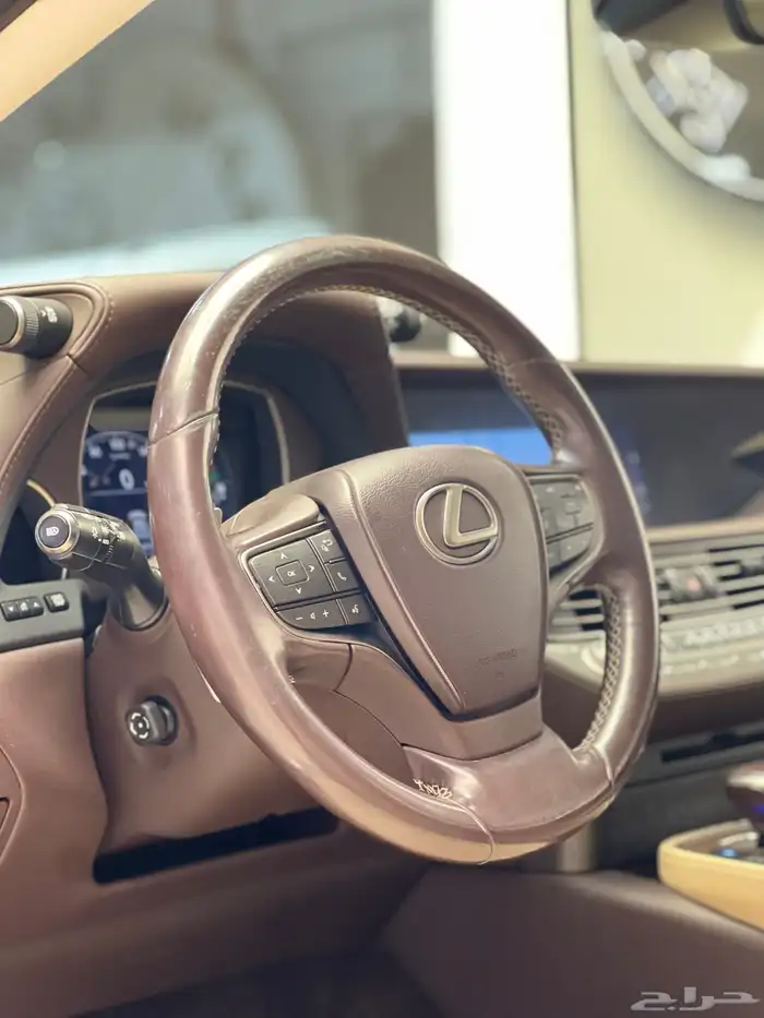 لكزس L500 2018 هايبرد بحالة نظيفة 5