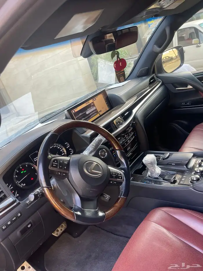 جيب لكزس Lx570 DD موديل 2016 24