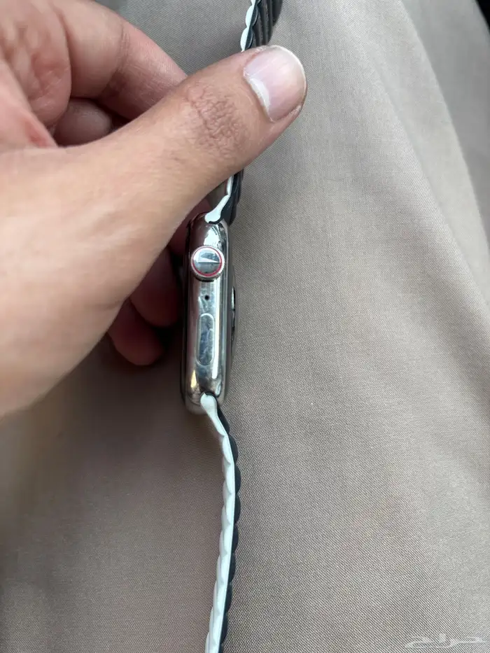 ساعه ابل الإصدار 8 1