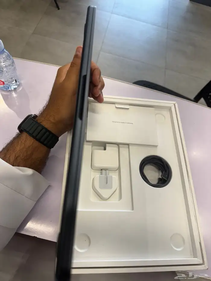 MacBook Air 13 inch M3 ماك بوك اير 4