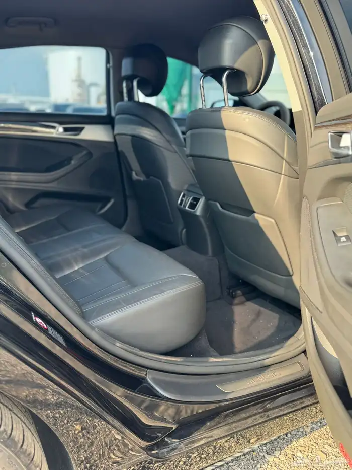 جينسس 2020 G80 بلاتينيوم (بحاله ممتازه) 10