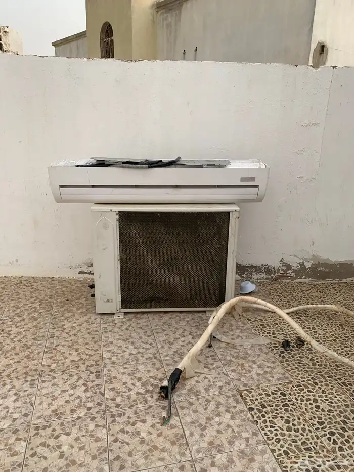 ادوات كهربائيه لمطعم برجر 0