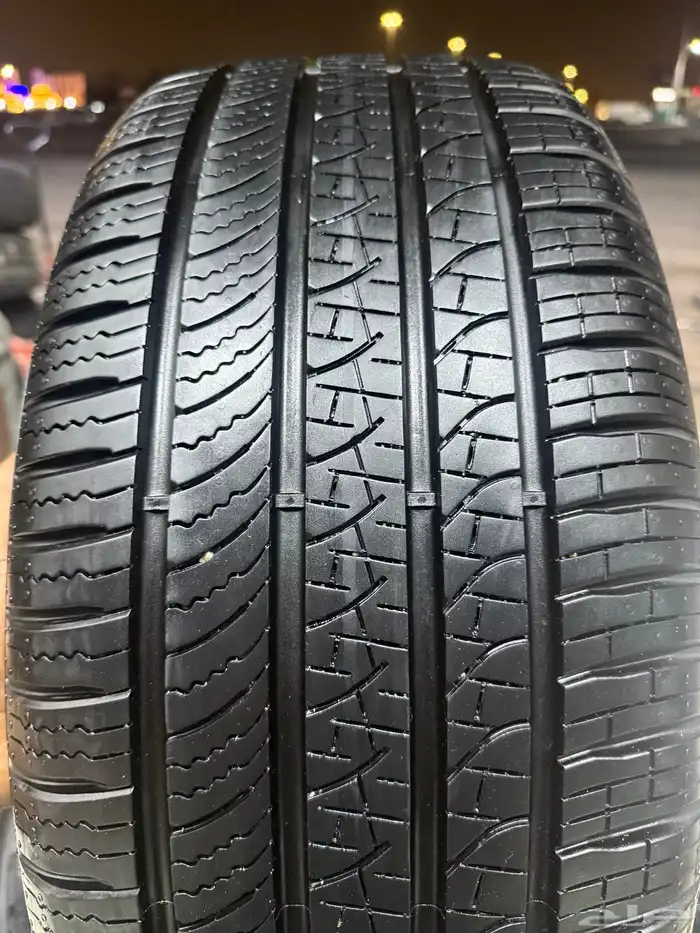 235 45 18 كفرات بريلي اصلية مستخدمة شبة جديدة وكالةسوناتا 3