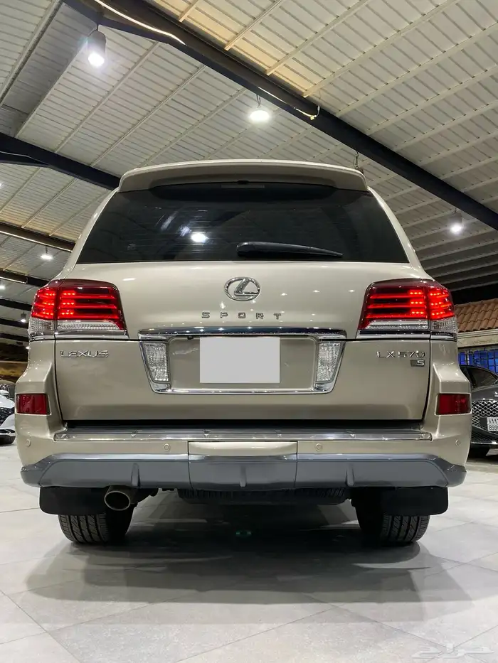 جيب لكزس LX570 فل كامل 2012 6