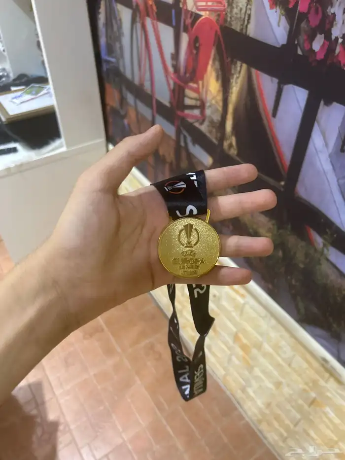 للبيع ميداليه يروبا ليغ شيه الاصلي 0