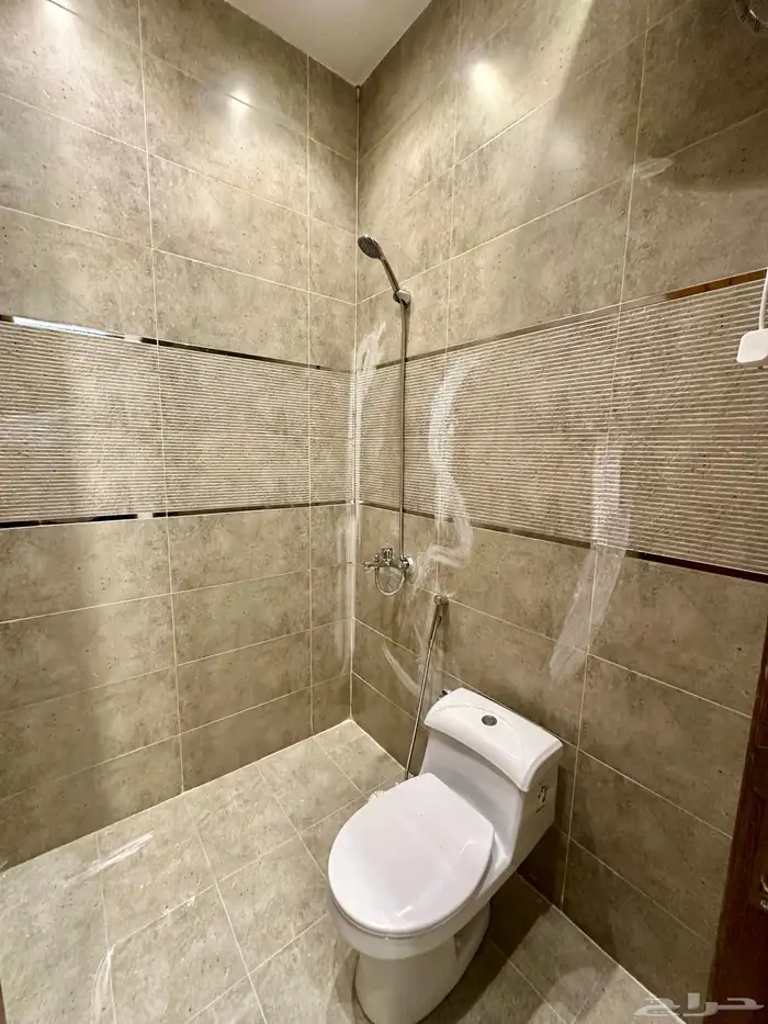 للبيع شقق سكنيه مطله ع طريق ابها الخميس قرب مطار ابها 10