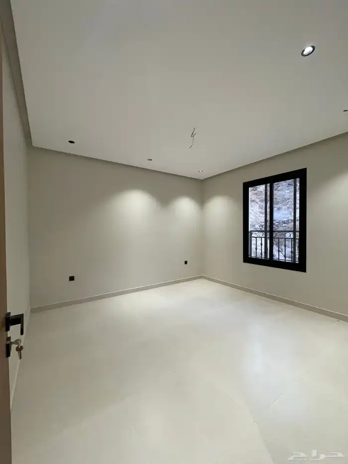 رووف تمليك للبيع 5 غرف بطحاء قريش مع سطح خاص ب 750 18