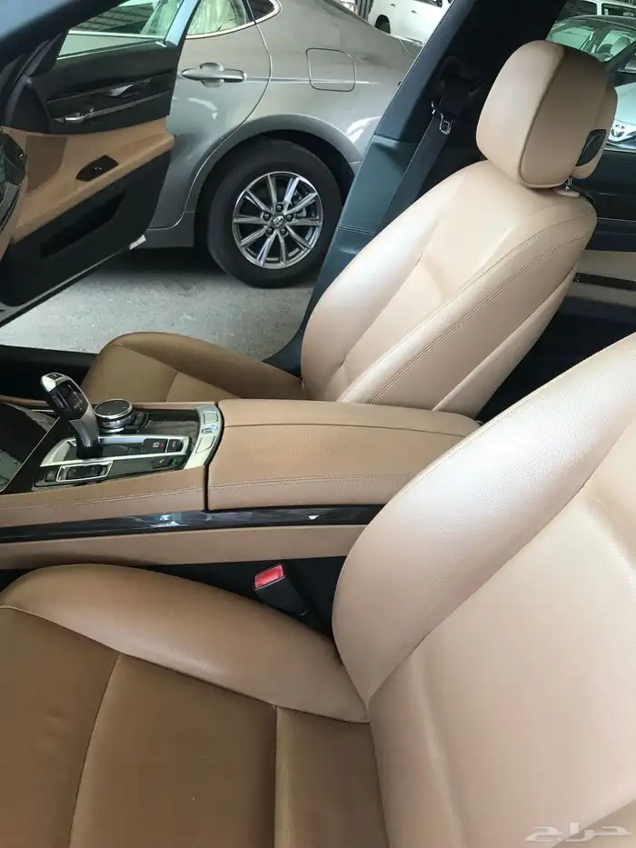 BMW بي ام دبليوا 730Li موديل 2015 22