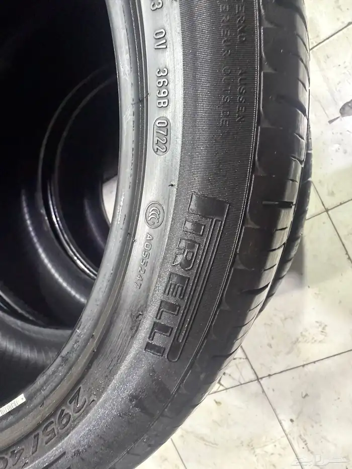 295 40 22 كفرات بريلي جي كلاس مستخدمة نضيفة 2