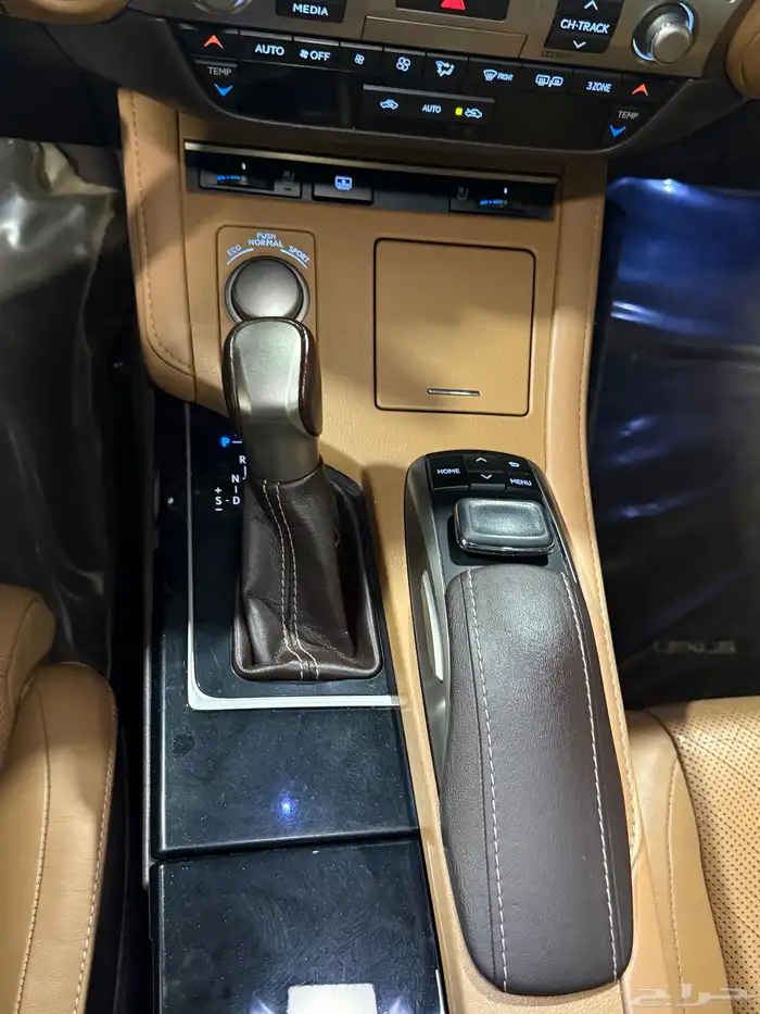 لكزس es350 موديل 2017 26