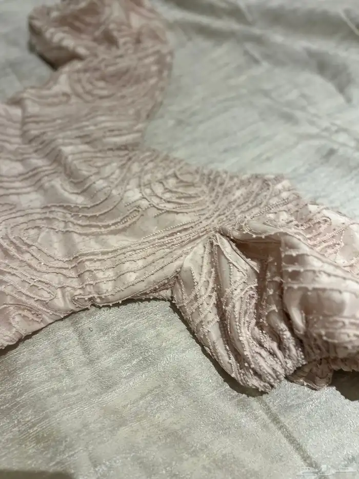 فستان شبه جديد ب 100 ريال 0